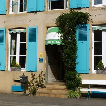 La Maison D'angeline 3* Мец